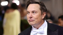 एलन मस्कविरुद्ध ४४ अर्ब डलरको मर्जर पूरा गर्न माग गर्दै मुद्दा दायर